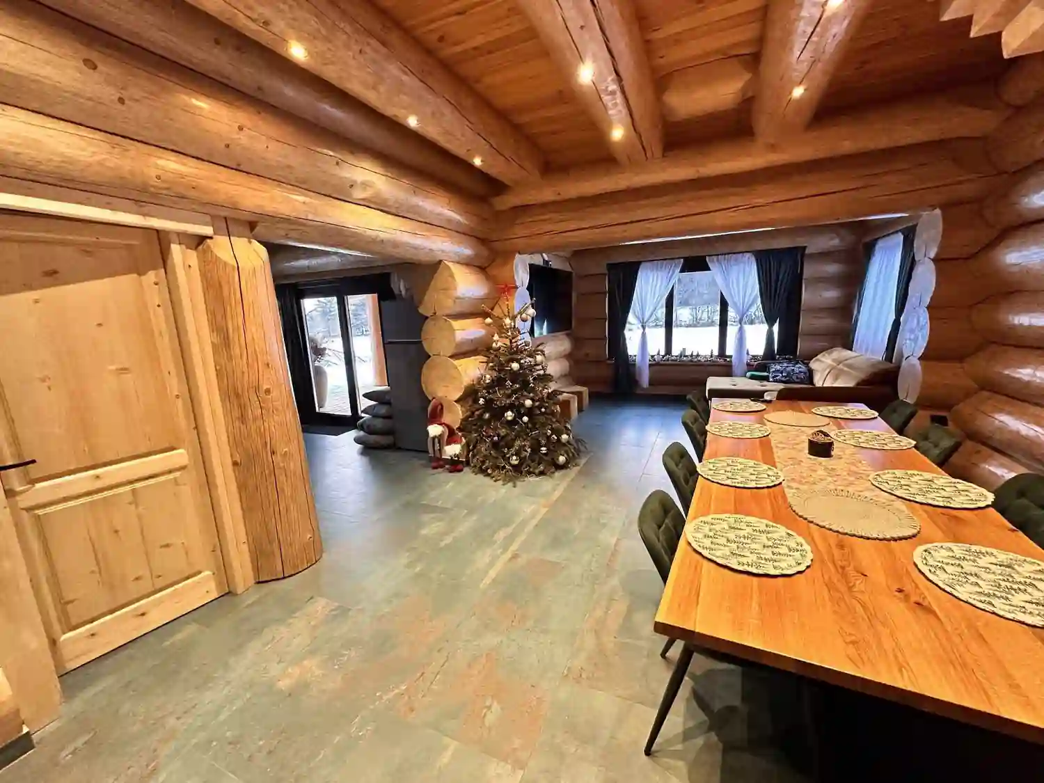 Cozy Nest – interior rustic cu lemn cald