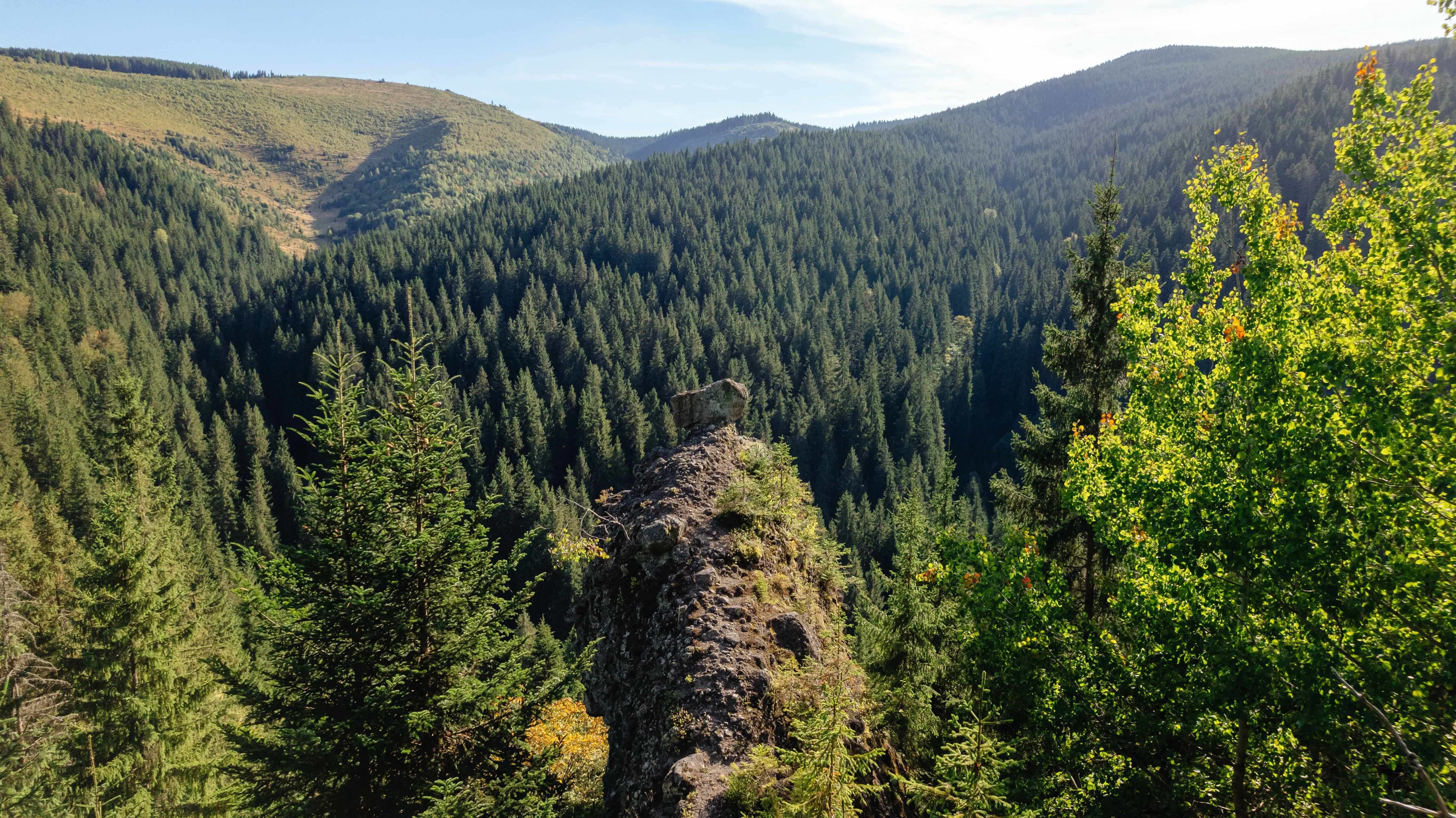 Toplița la pas – trasee scurte și priveliști spectaculoase