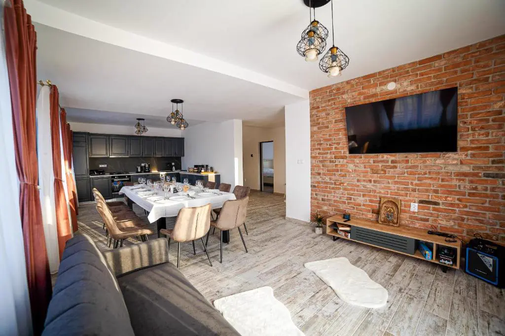 Golden House Banffy - Grădină istorică