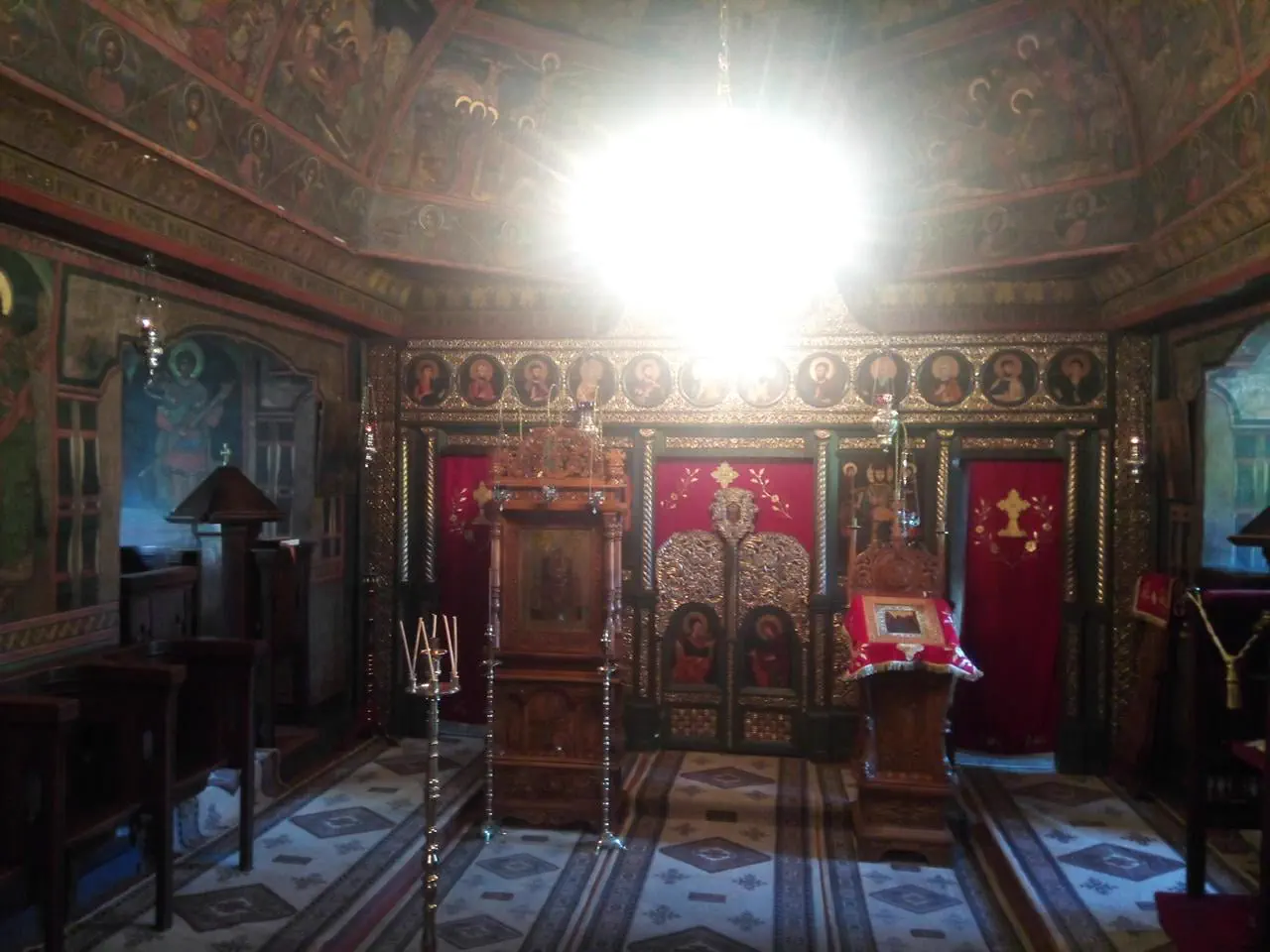 Interior Mănăstire