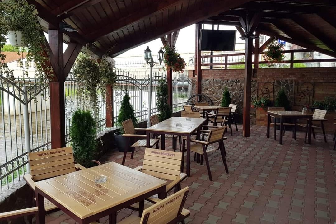 Restaurant LaRocca - Atmosferă Pub